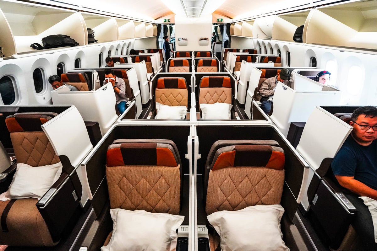 Oman Air B787-9 Business Class Cabin - Cherag Dubash